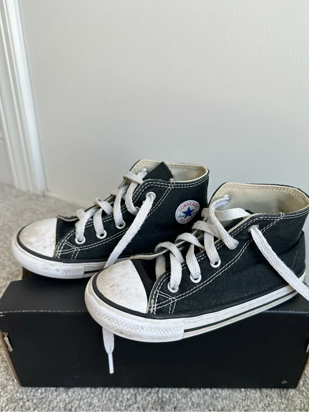 Converse shoes. Kids size 10